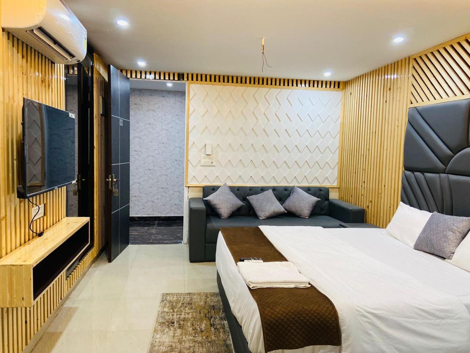 Hotel Bob Adventures Dehradun Exterior foto