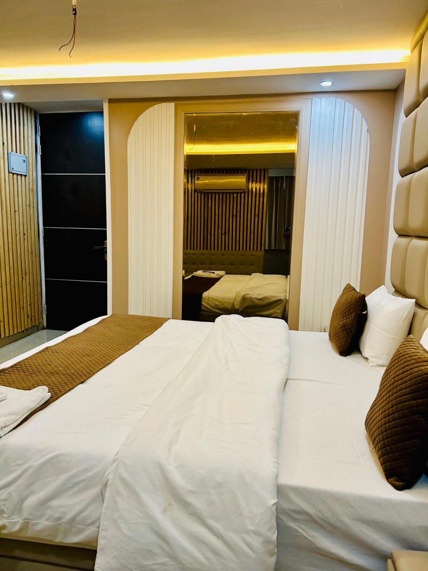 Hotel Bob Adventures Dehradun Exterior foto